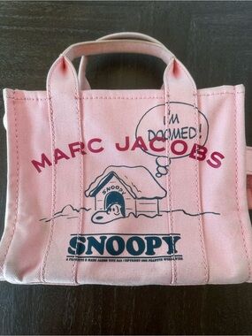 Marc Jacobs X Peanuts The Snoopy Mini Tote Bag in Pink